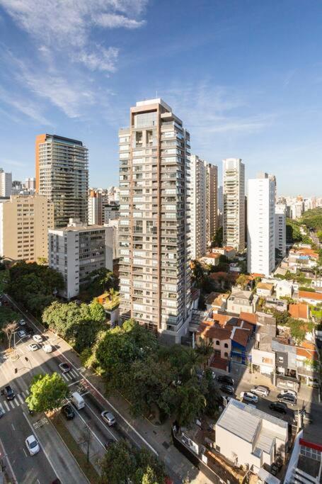 Charme Pinheiros E Jardins Com Piscina, Cama Queen Apartamento *