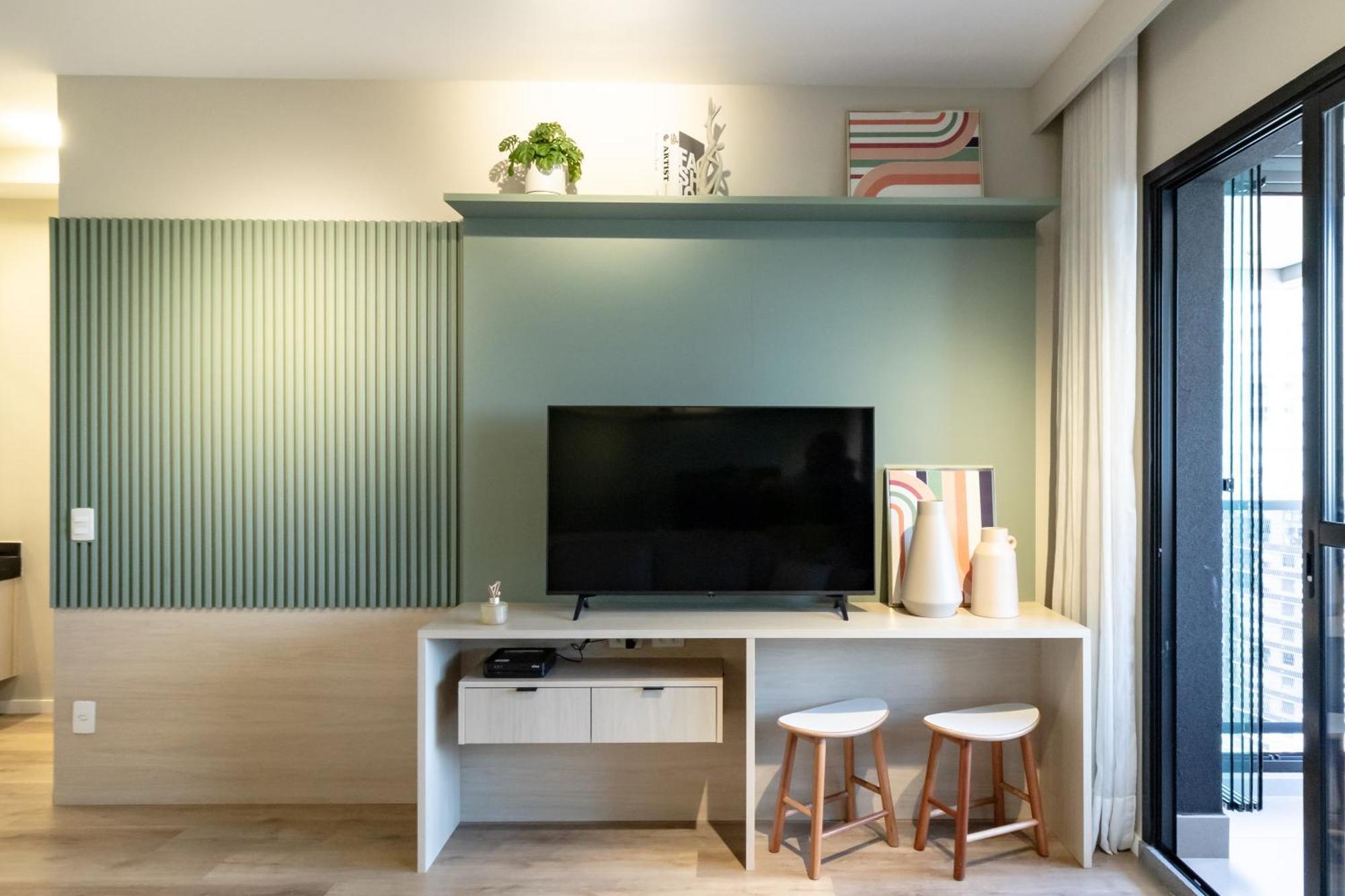 Apartamento Charme Pinheiros E Jardins Com Piscina, Cama Queen *